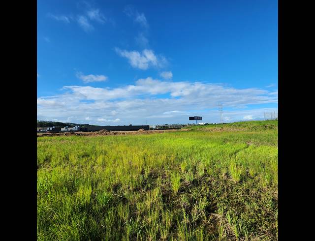 6,778M² VACANT LAND FOR SALE IN MOUNT MORELAND